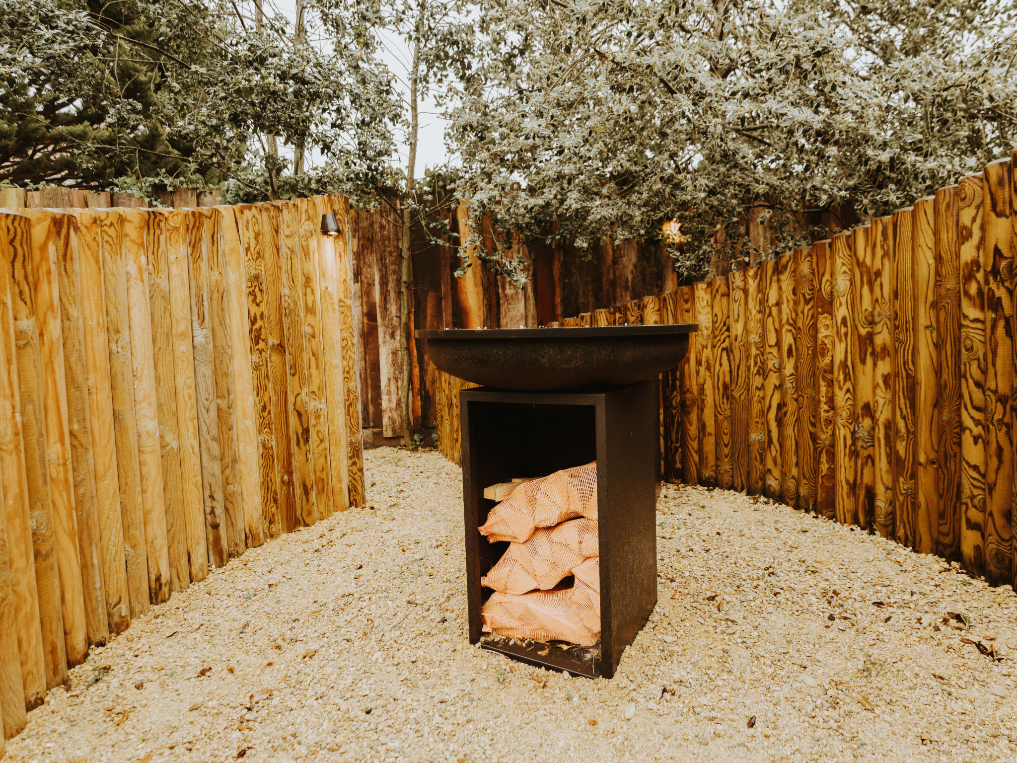 Photo of Huyze Ter Bercken with swimming pond