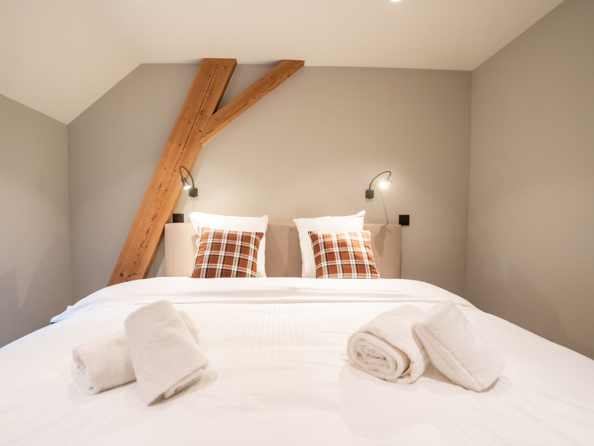 Photo of Huyze Ter Bercken with swimming pond