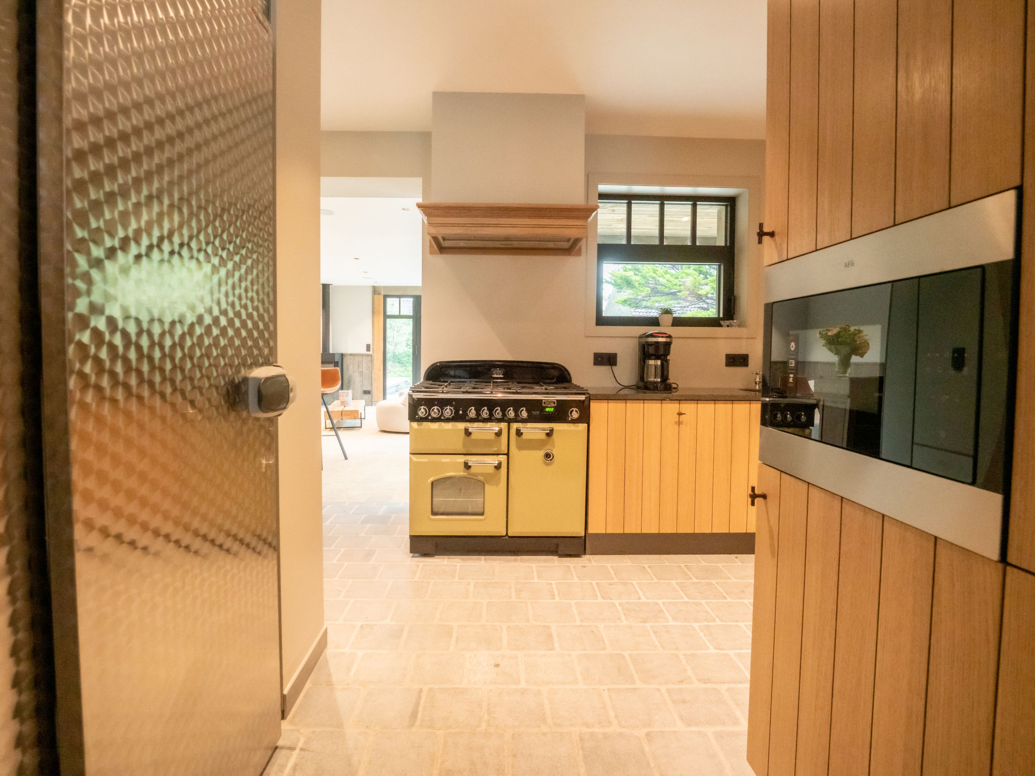 Photo of Huyze Ter Bercken with swimming pond