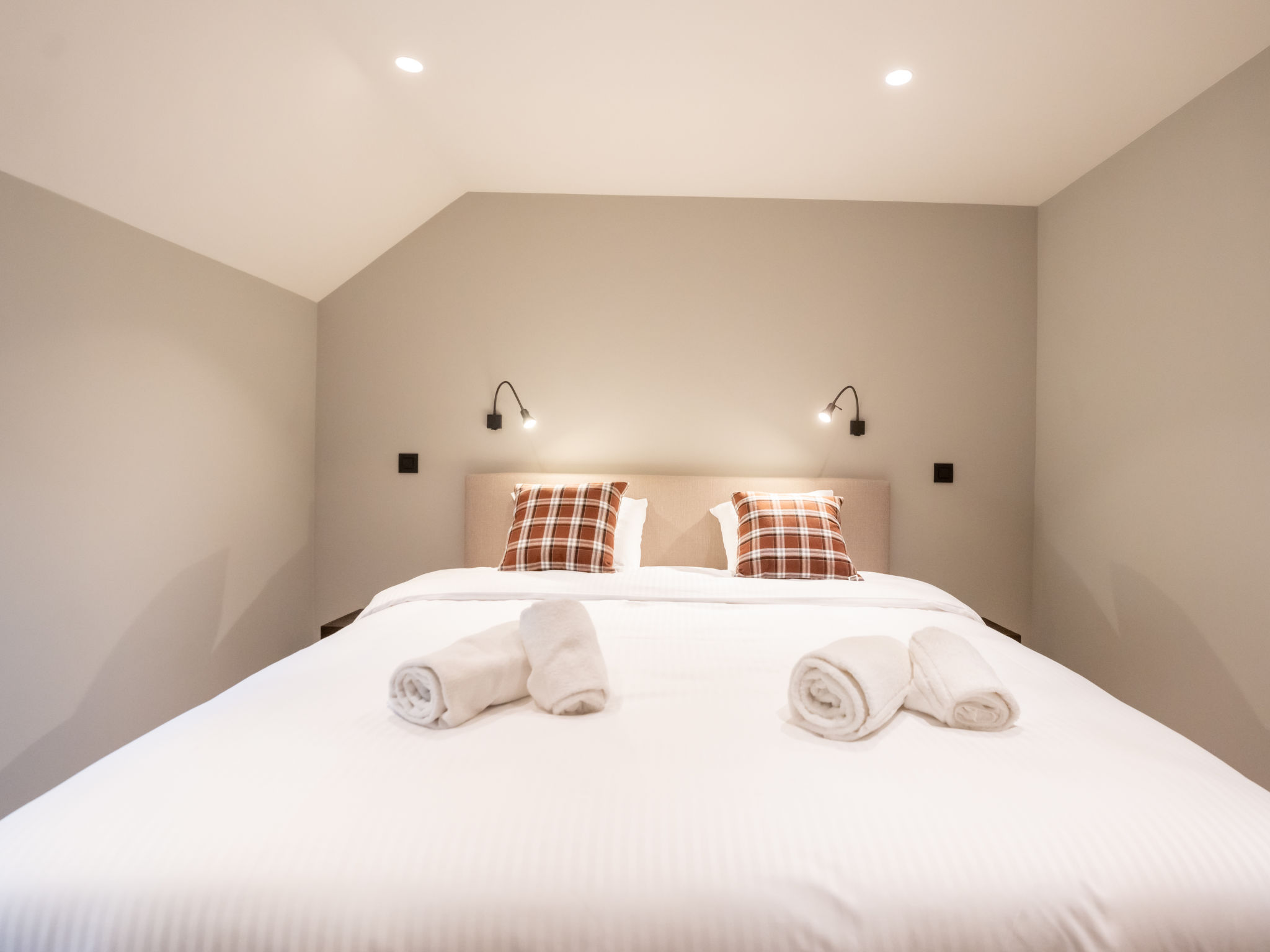 Photo of Huyze Ter Bercken with swimming pond