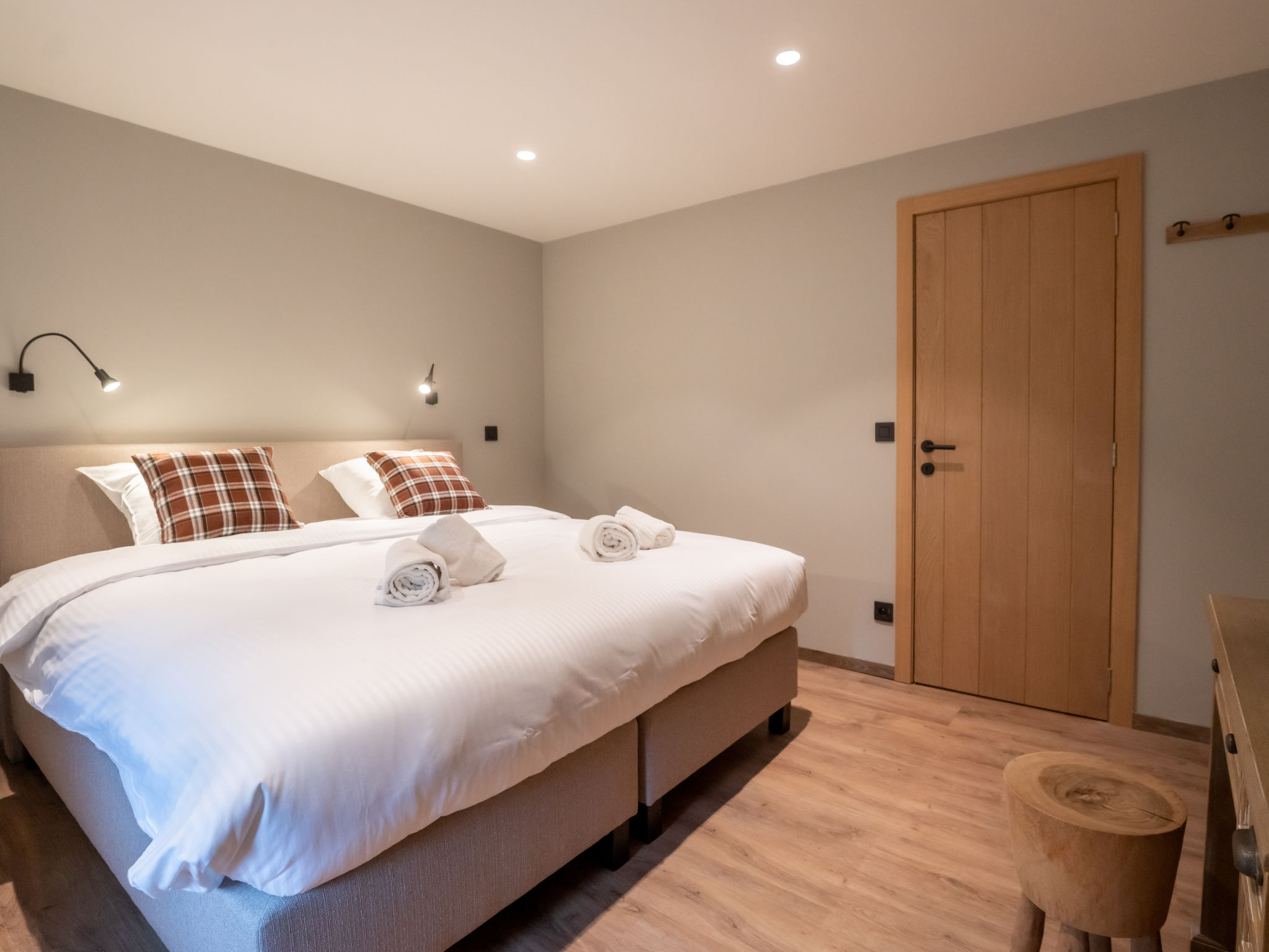 Photo of Huyze Ter Bercken with swimming pond