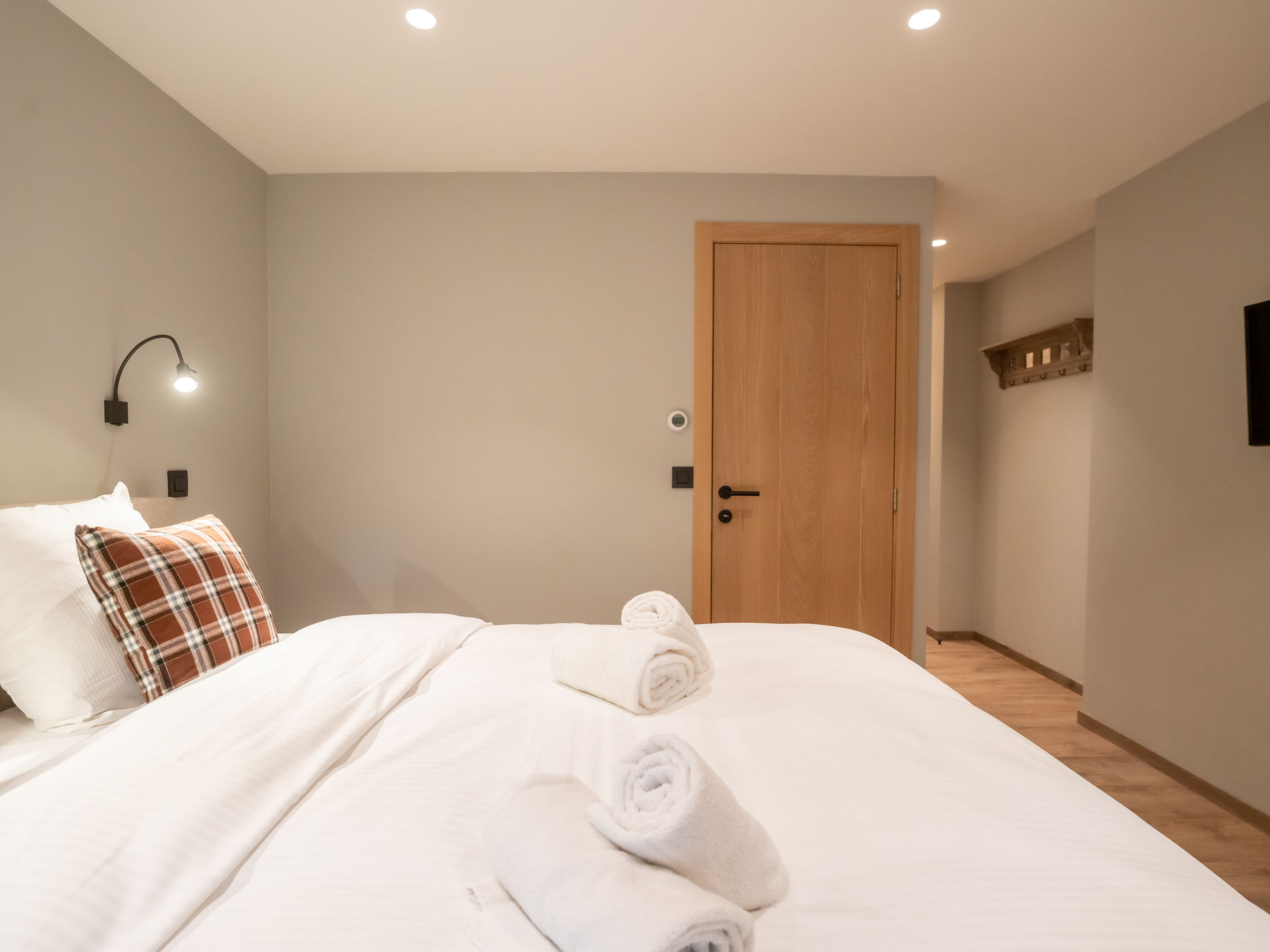 Photo of Huyze Ter Bercken with swimming pond