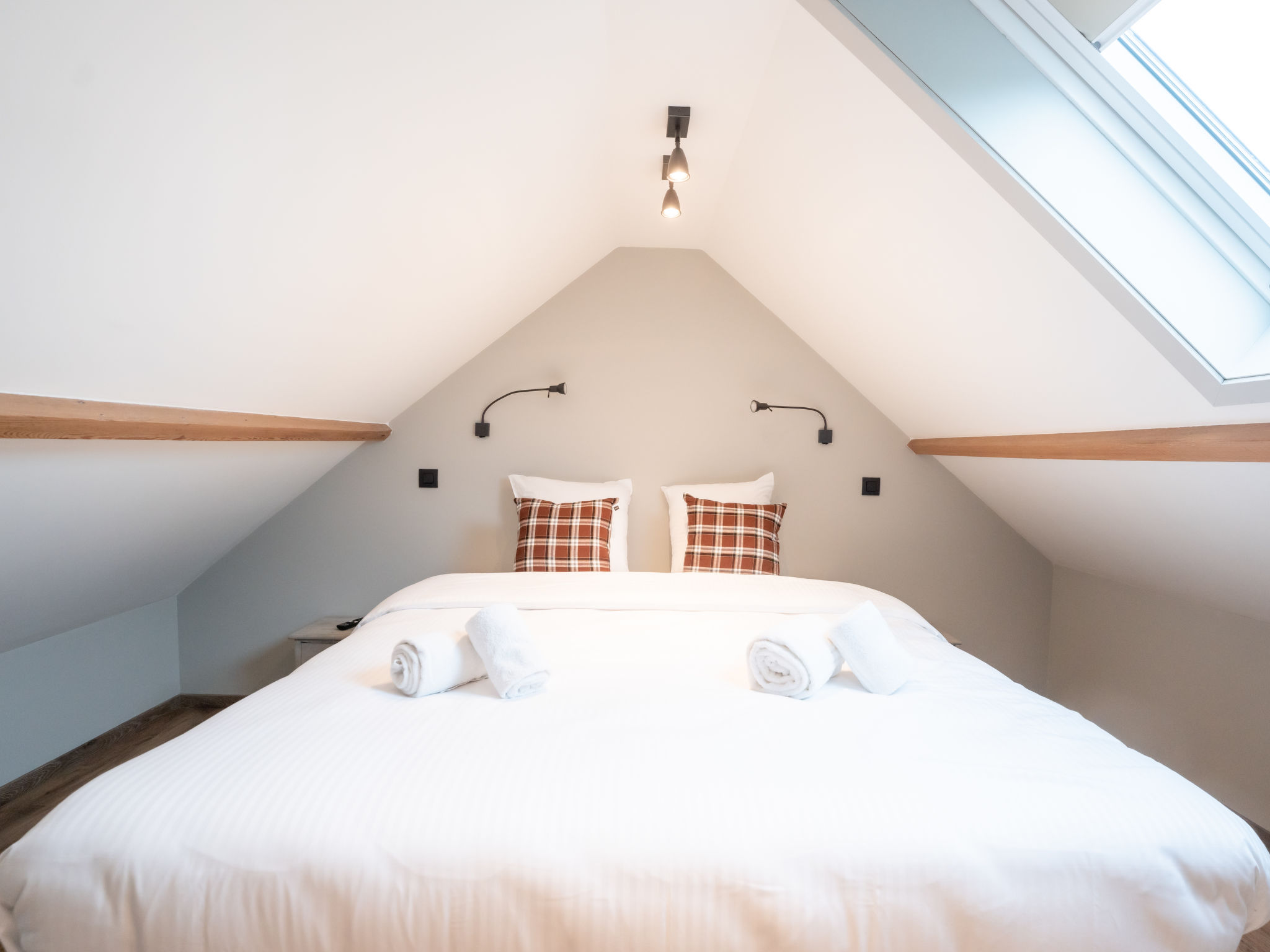 Photo of Huyze Ter Bercken with swimming pond