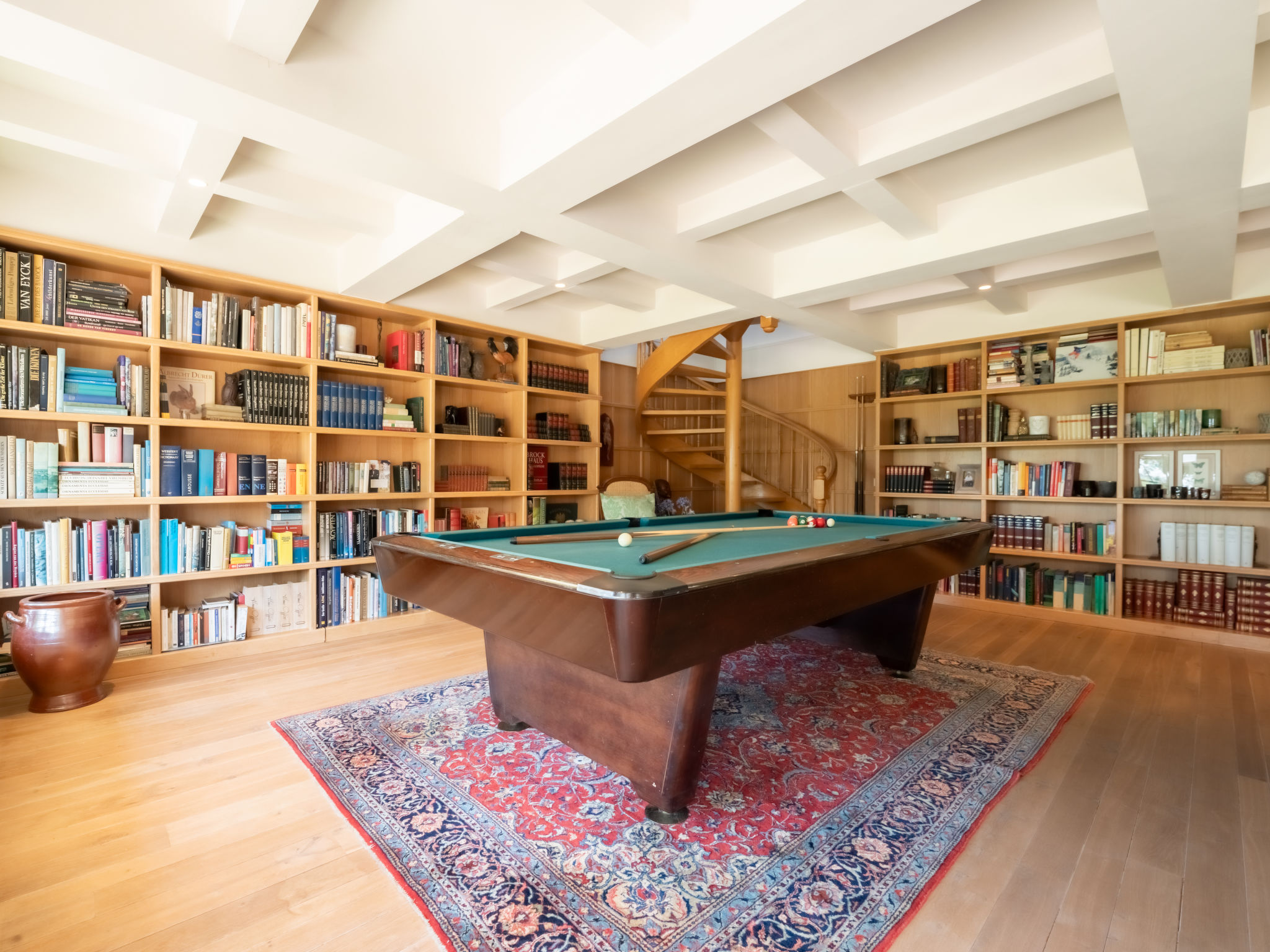 Photo of Villa Rosetree with sauna and pool table