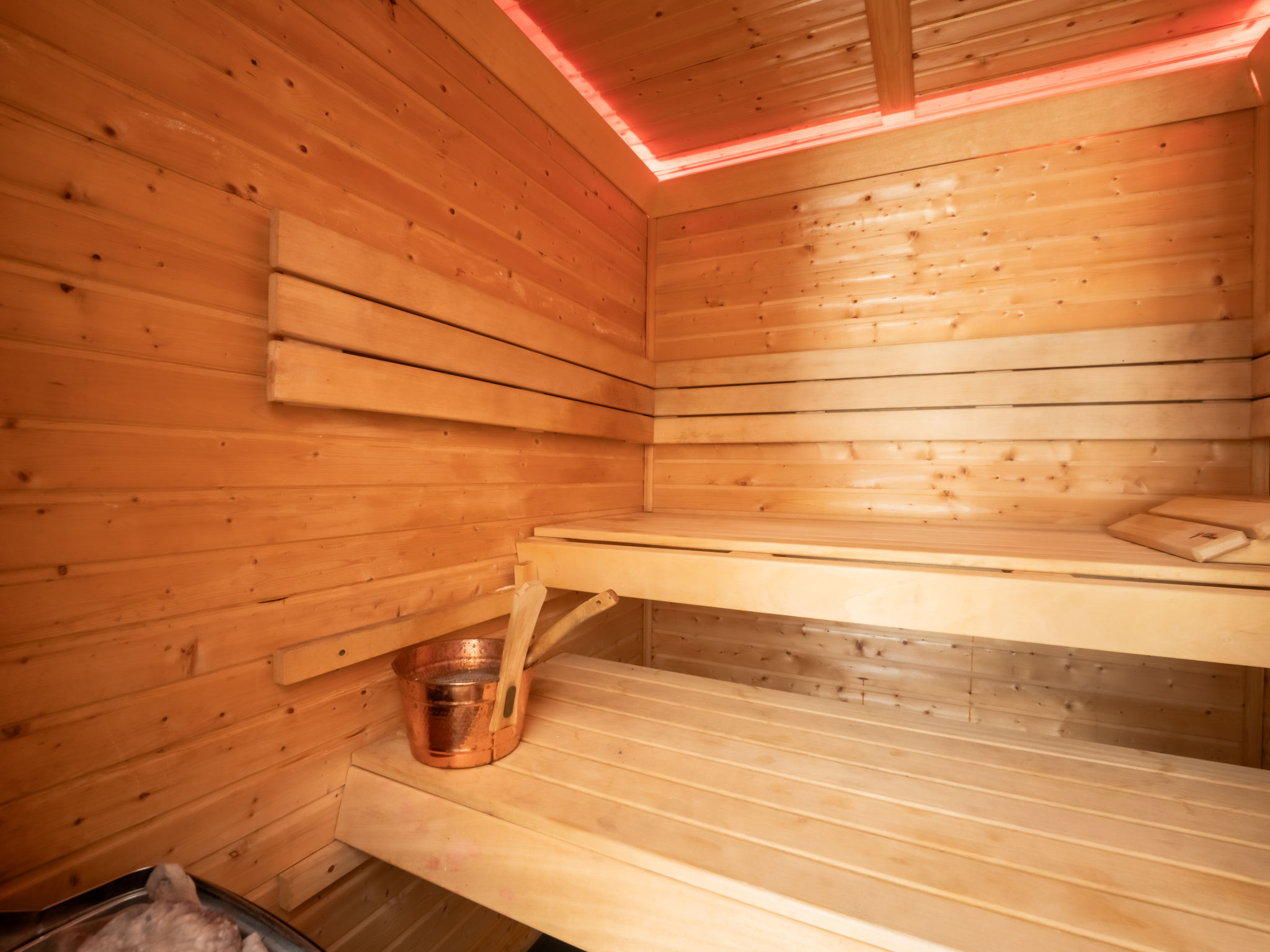 Photo of Villa Rosetree with sauna and pool table