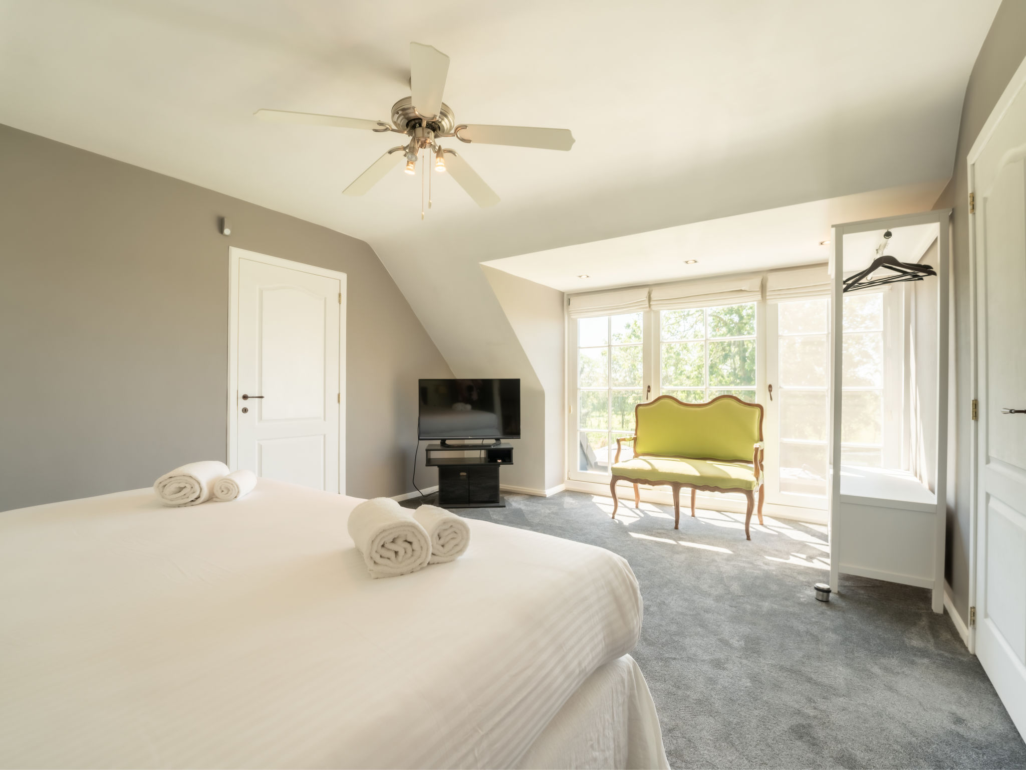 Photo of Villa Rosetree with sauna and pool table