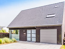 Ferienhaus Villa Vosseslag - garage and big garden