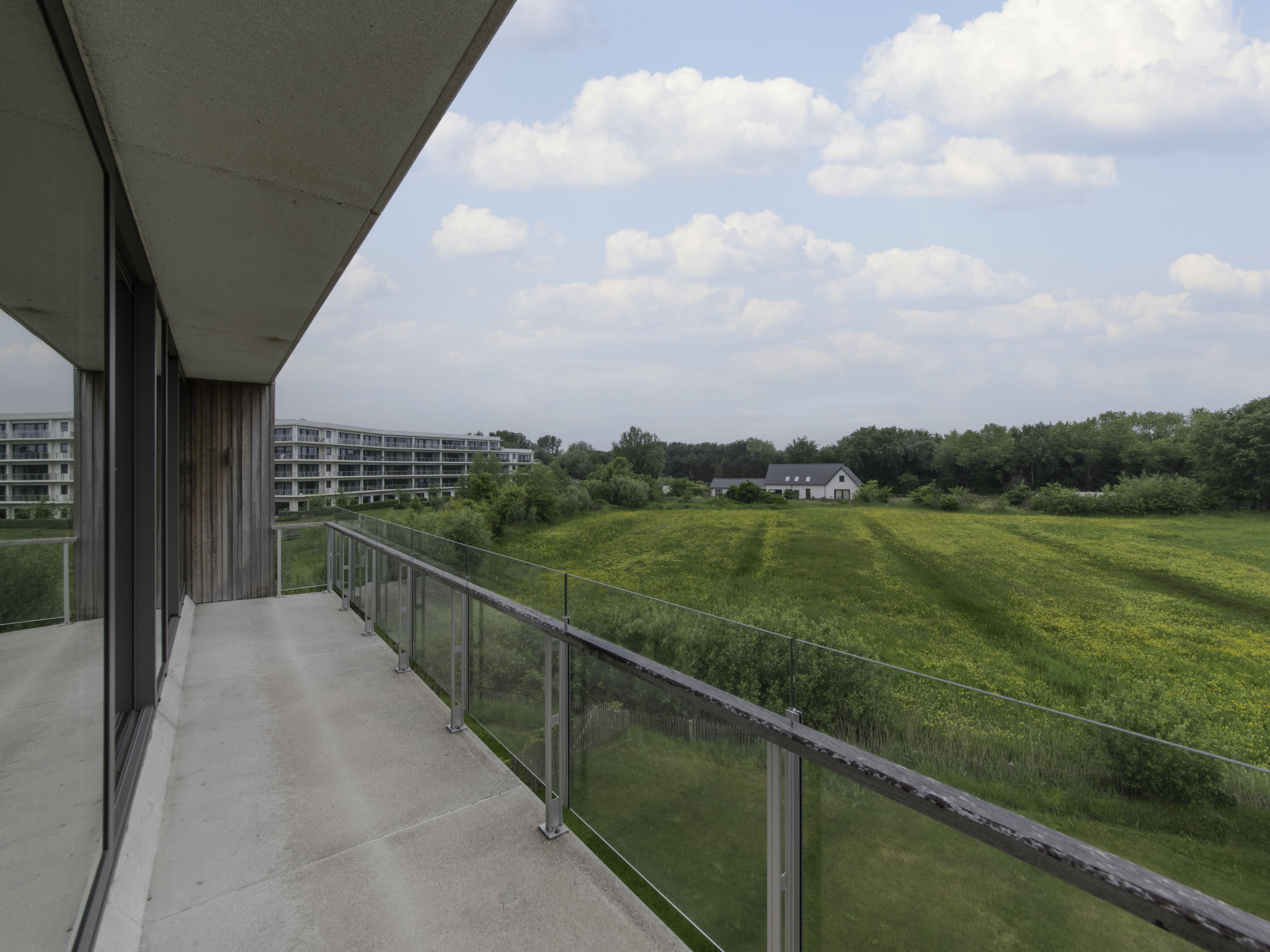 Photo of Duinenhof 18 with parking