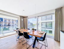 Op 1 km van zee: modern 6-persoons appartement met garage in De Haan - thumbnail 3
