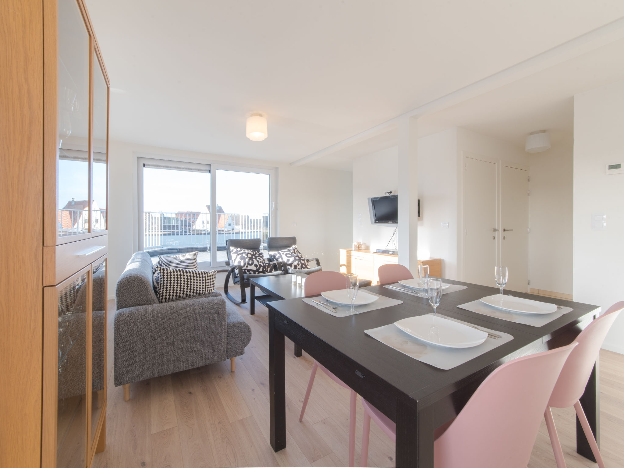 Photo of De Zeegloed duplex with parking