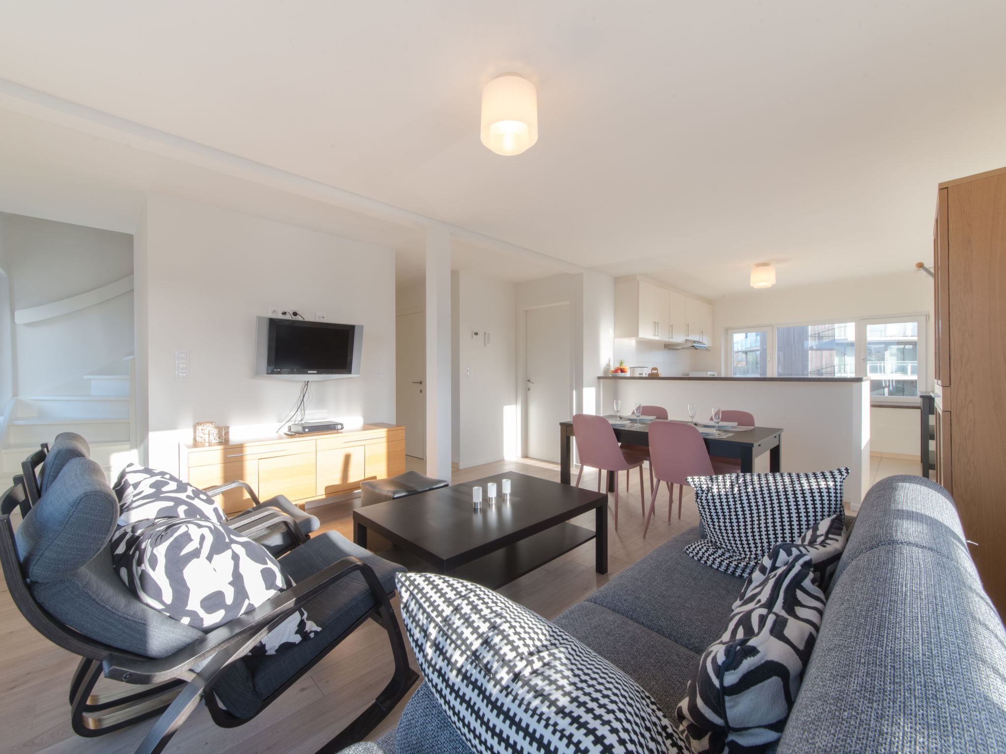 Photo of De Zeegloed duplex with parking