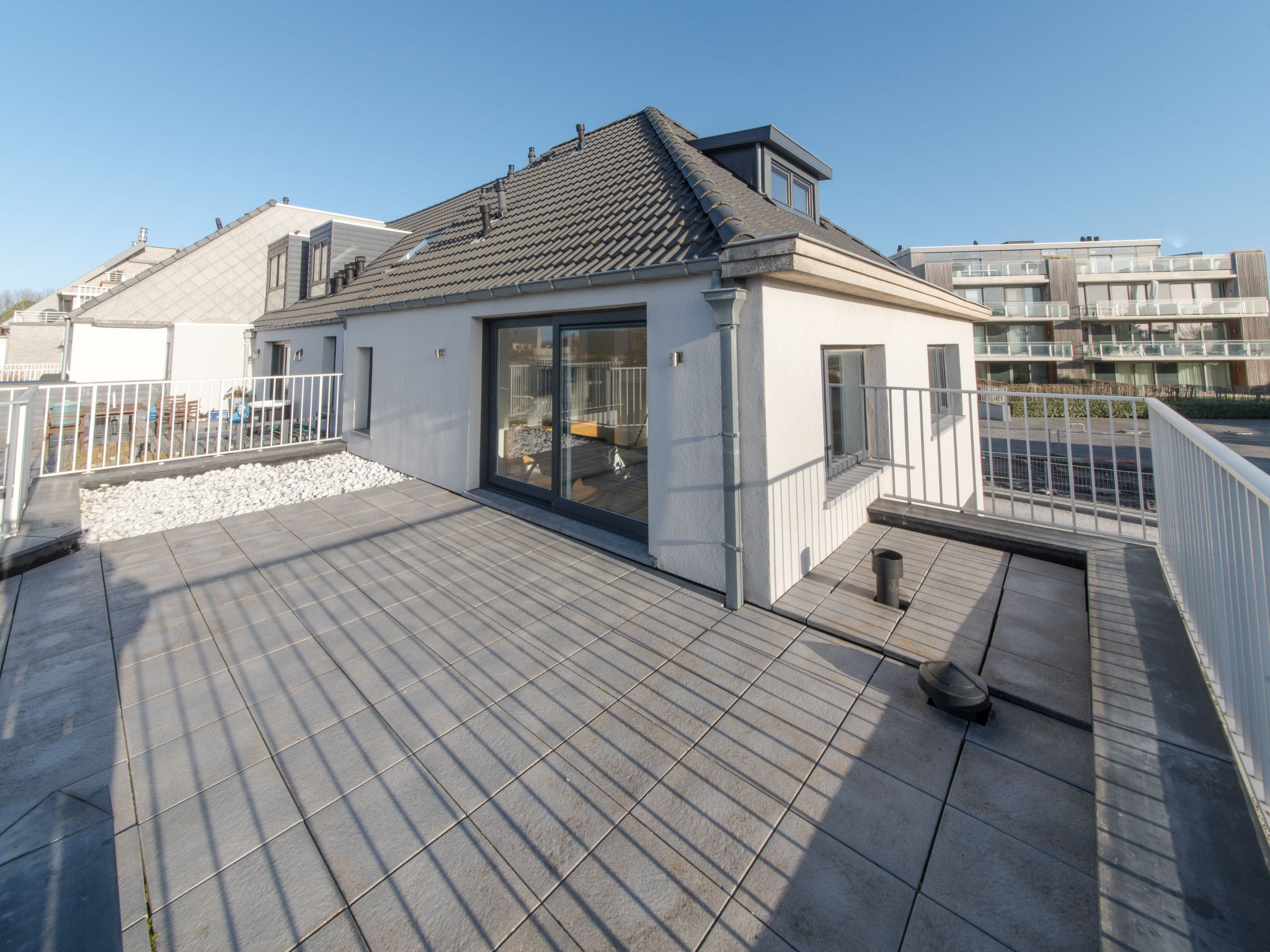 Photo of De Zeegloed duplex with parking