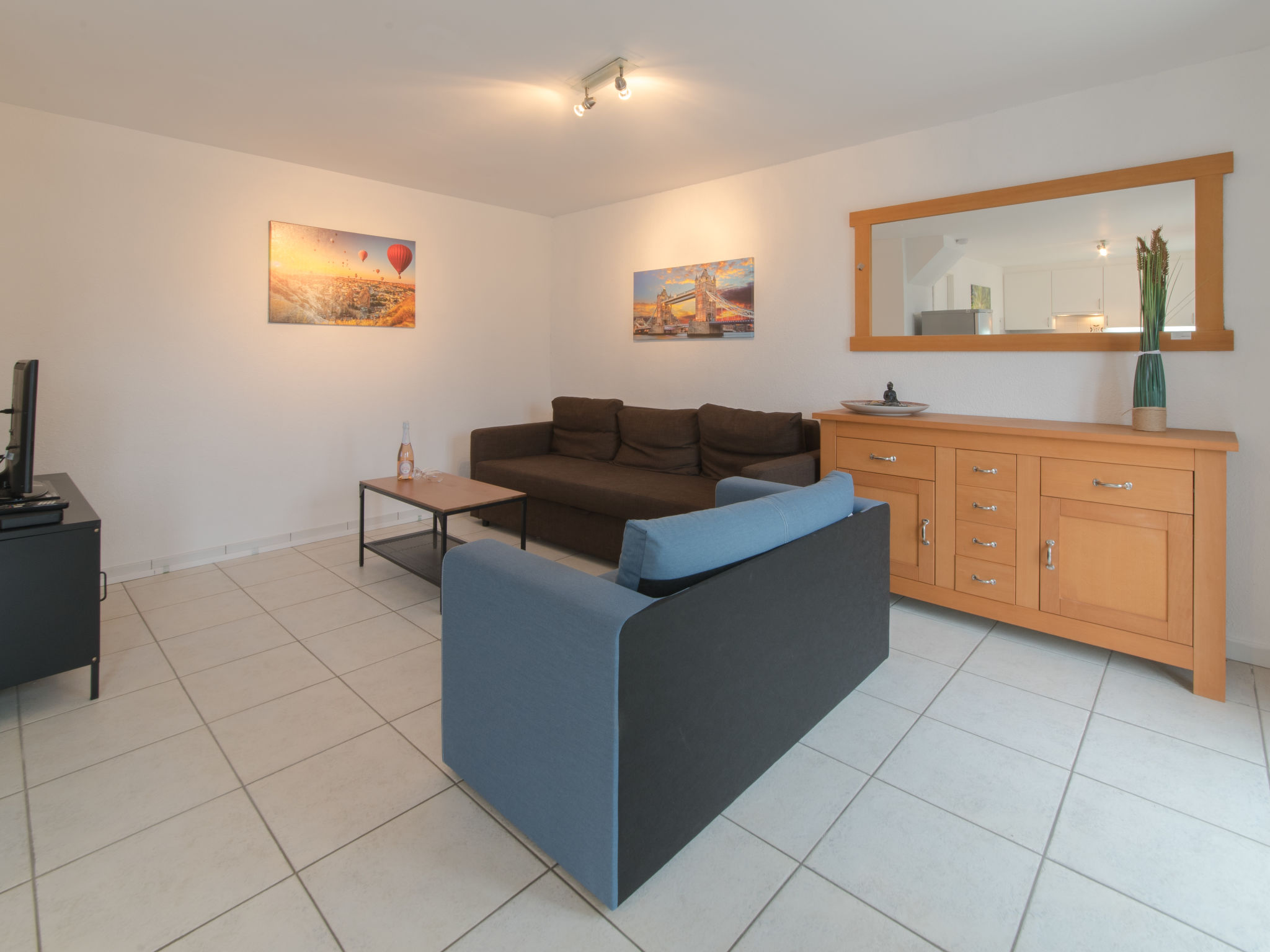 Photo of Vissershuis 2 with parking