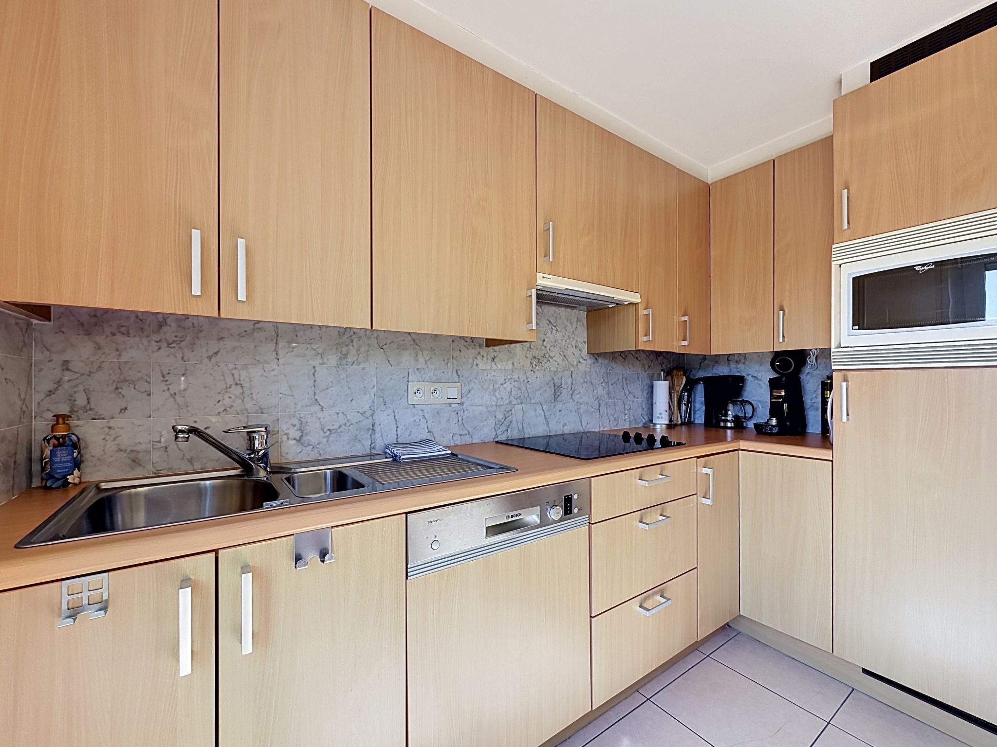 Photo of Vissershuis 92 with parking