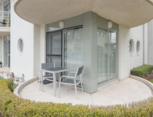 Verwarmd zwembad | 4-persoons appartement in Bredene, 1 km van zee - thumbnail 2