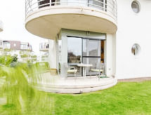Op 1,0 km van zee: Comfortabel appartement in Bredene met zwembad · 4 pers. - thumbnail 3