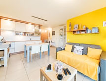 Op 1,0 km van zee: Comfortabel appartement in Bredene met zwembad · 4 pers. - thumbnail 5
