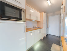 Op 1,0 km van zee: Comfortabel appartement in Bredene met zwembad · 45 m² - thumbnail 4