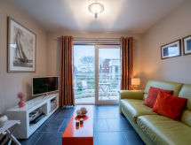 Appartement in Bredene met verwarmd zwembad op 1 km van zee · 45 m² - thumbnail 1