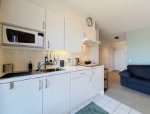 2-persoons appartement met verwarmd zwembad op 1 km van zee in Bredene - thumbnail 6