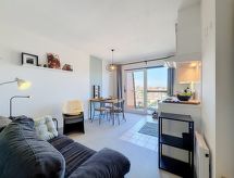 2-persoons appartement met verwarmd zwembad op 1 km van zee in Bredene - thumbnail 1