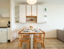 Zeezicht en rust in appartement Astrid 801 in Bredene - thumbnail 2