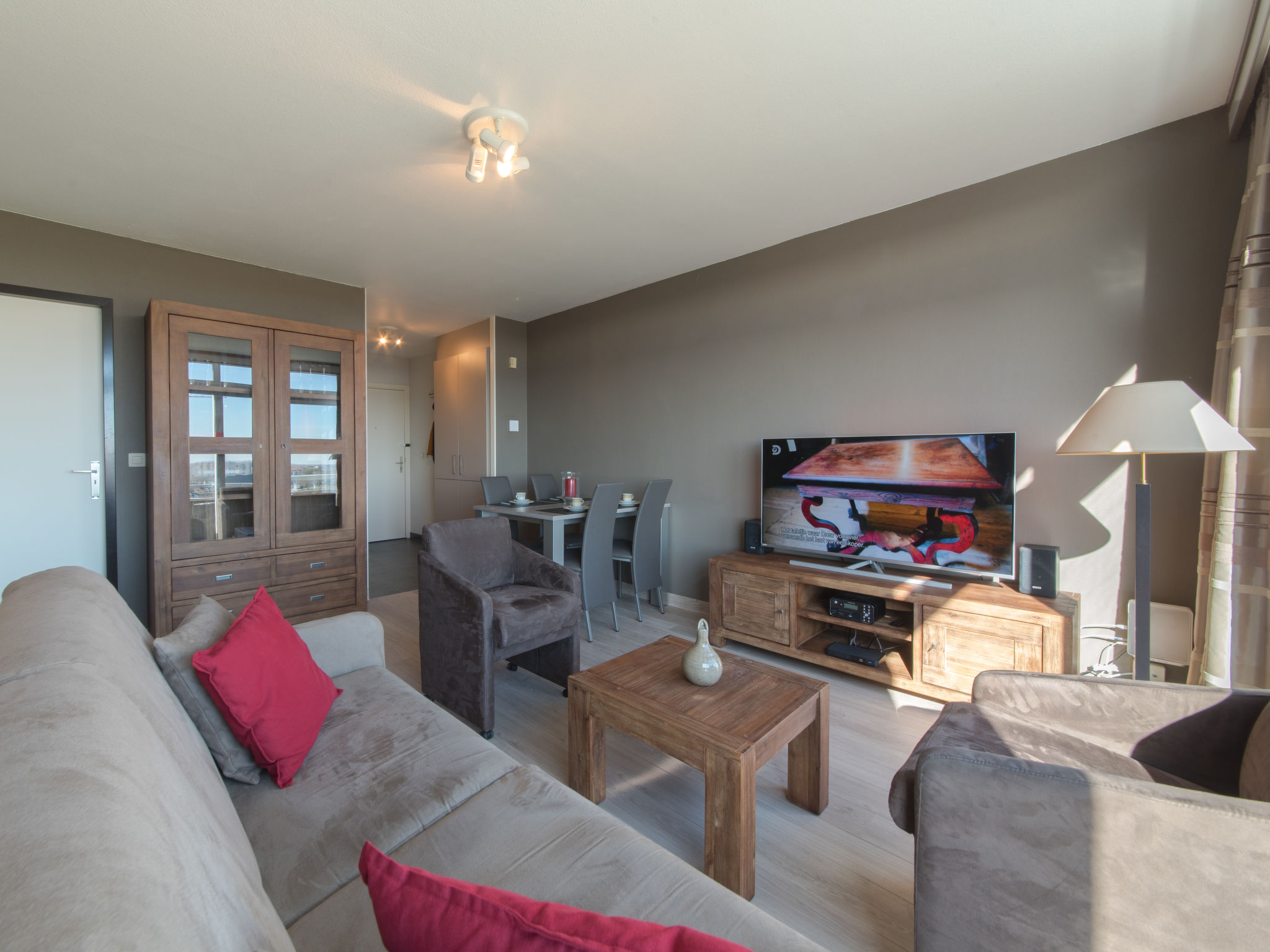 Photo of Astrid 64/902