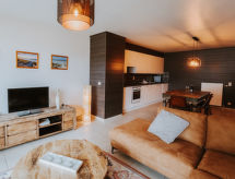Op 1,0 km van zee: Ruim appartement voor 6 personen in Bredene - thumbnail 2