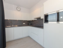 4-persoons appartement met zeezicht direct aan het strand in Bredene - thumbnail 3