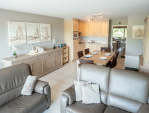 Appartement aan zee in Bredene voor 4 personen met balkon - thumbnail 1