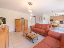 Op 600 m van zee: vrijstaand 6-persoons vakantiehuis in Bredene - thumbnail 2