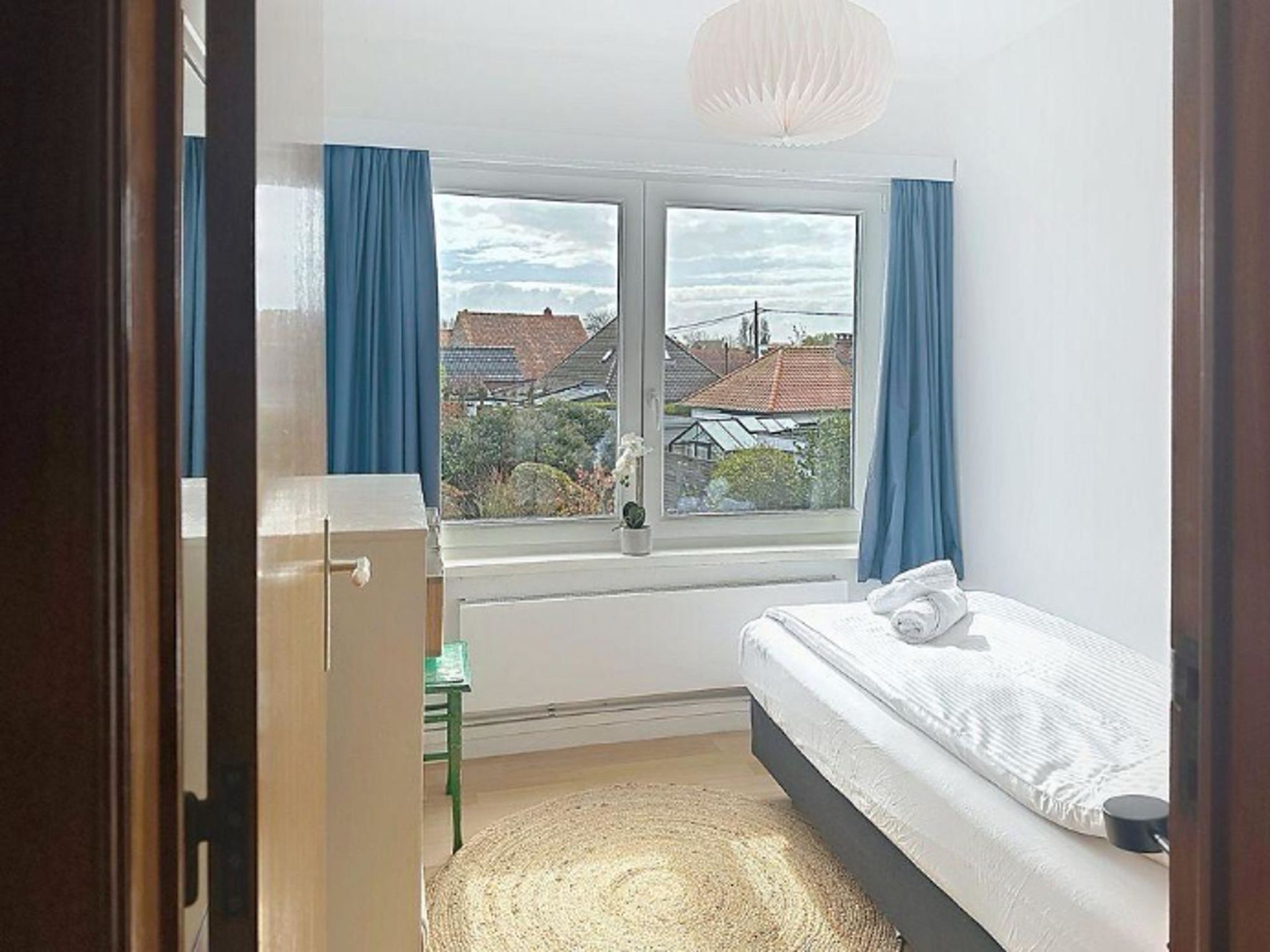 Photo of sea-kret with garden