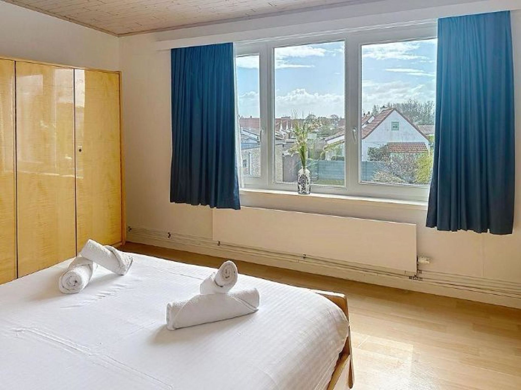 Photo of sea-kret with garden