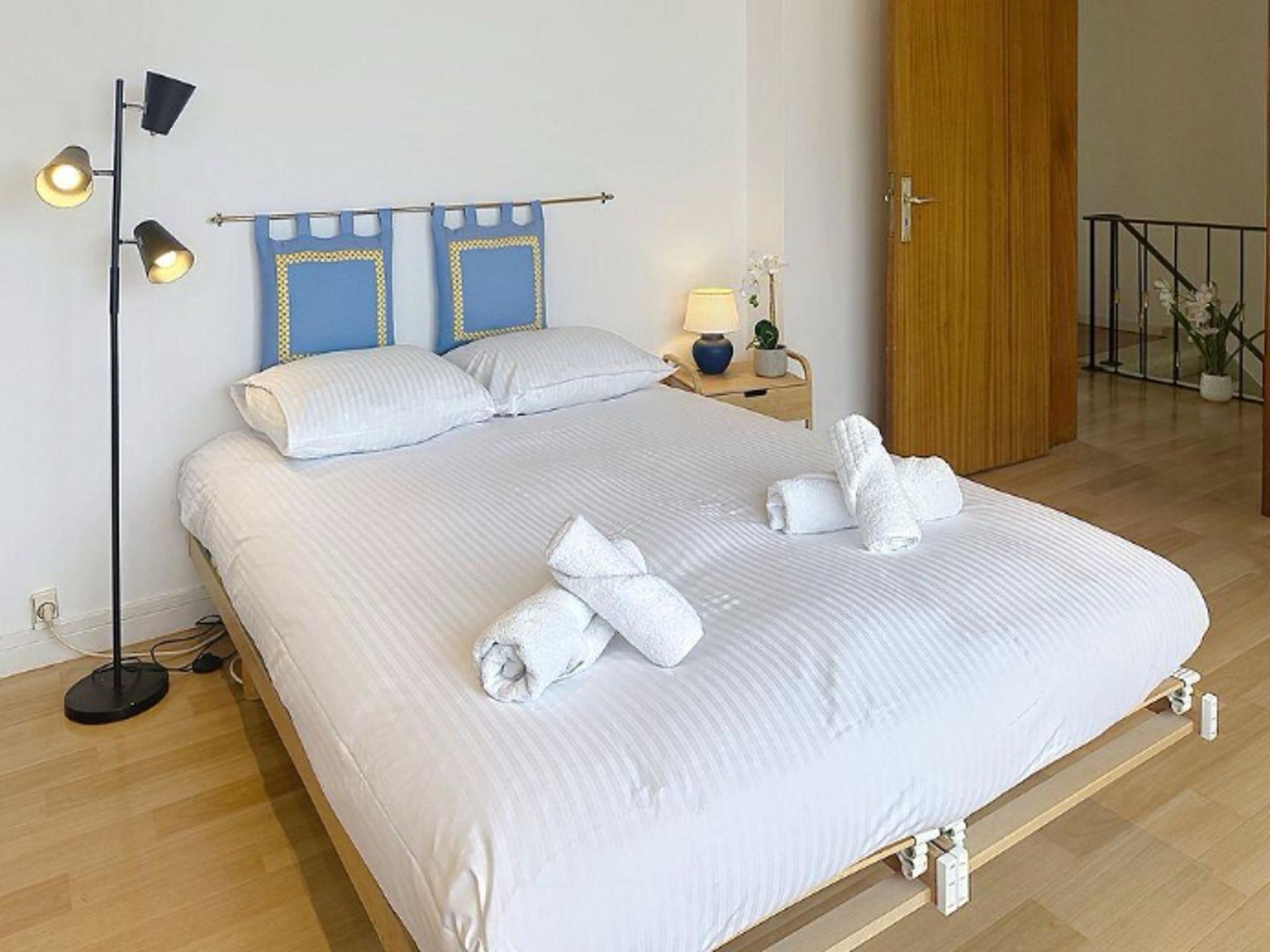 Photo of sea-kret with garden