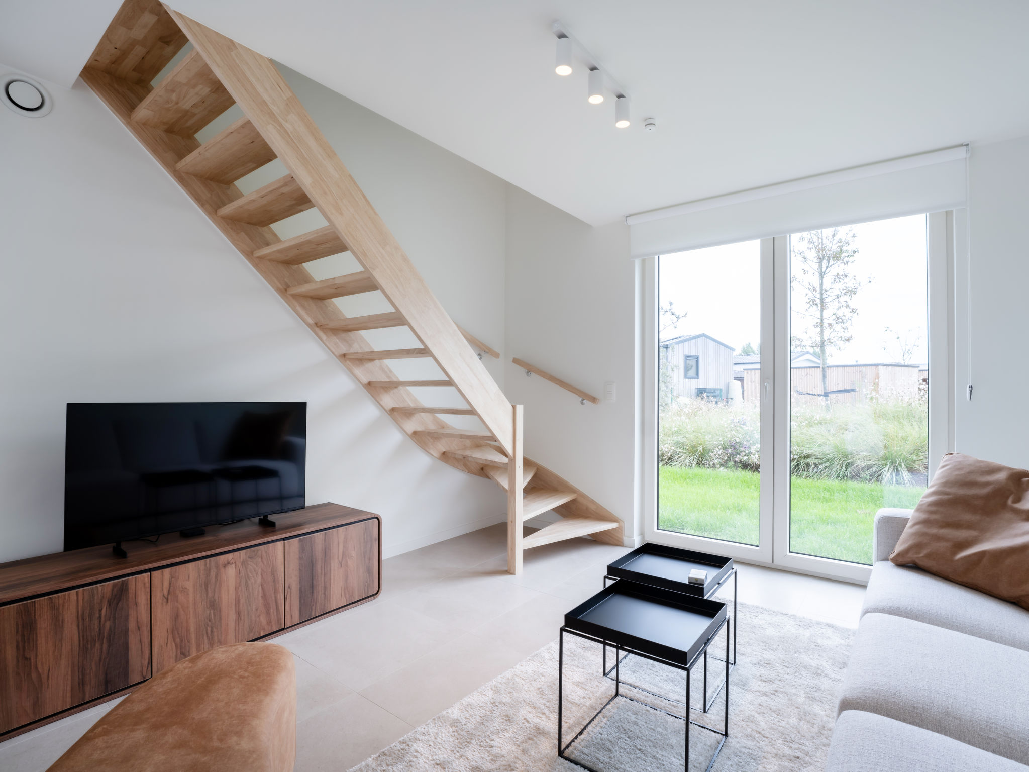 De Strandloper I with parking & airco
