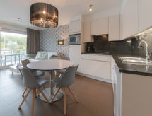 Appartement met whirlpool aan zee in Bredene - thumbnail 4