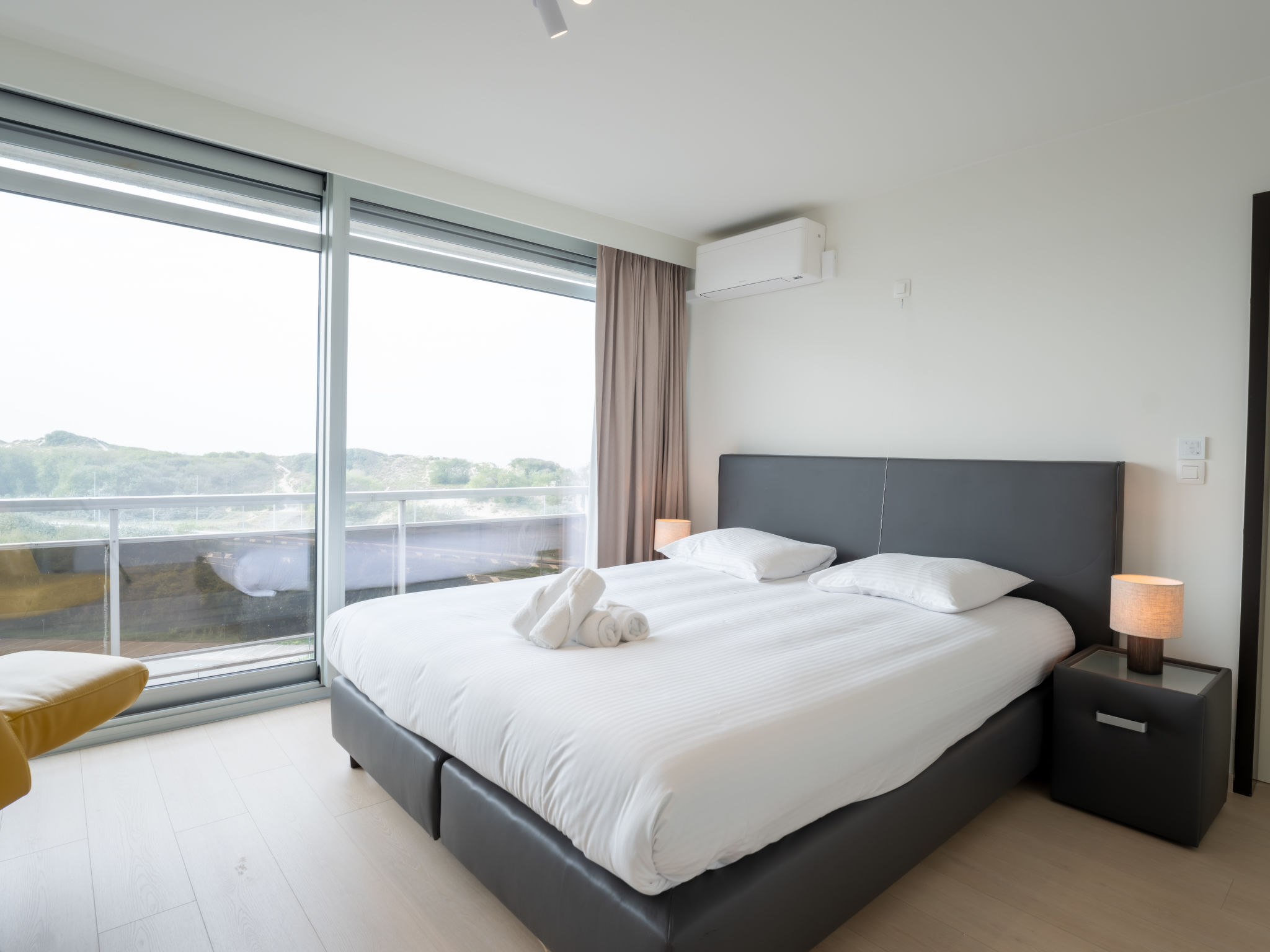 Astrid with parking & airco - Drinnen