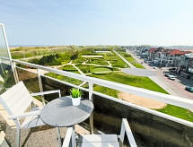 Op 300 m van zee: Compact appartement voor 2 personen in Bredene - thumbnail 1
