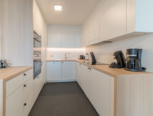 Op 300 m van zee: 4-persoons appartement met zeezicht in Bredene - thumbnail 4