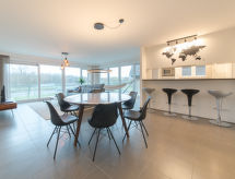 Aan het strand: 5-persoons appartement met parkeerplaats in Bredene - thumbnail 3