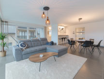 Aan het strand: 5-persoons appartement met parkeerplaats in Bredene - thumbnail 1