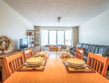 5-persoons appartement op 300 m van het strand in Bredene - thumbnail 2