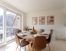 Op 300 m van het strand: 4-persoons appartement in Bredene - thumbnail 3