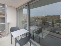 Licht appartement met balkon in Bredene, op 310 meter van het strand - thumbnail 5