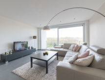 Licht appartement met balkon in Bredene, op 310 meter van het strand - thumbnail 2