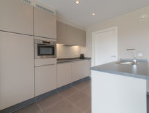 Licht appartement met balkon in Bredene, op 310 meter van het strand - thumbnail 4