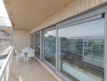 Licht appartement met balkon in Bredene, op 310 meter van het strand - thumbnail 3