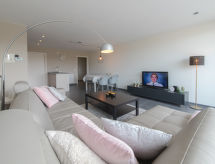 Licht appartement met balkon in Bredene, op 310 meter van het strand - thumbnail 1