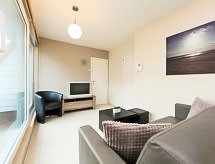Havenhuys 502: Modern appartement met balkon op 180 meter van het strand - thumbnail 4