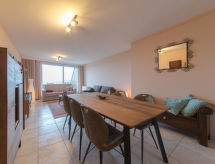 Aan het strand: ruim appartement met zeezicht in Bredene - thumbnail 6